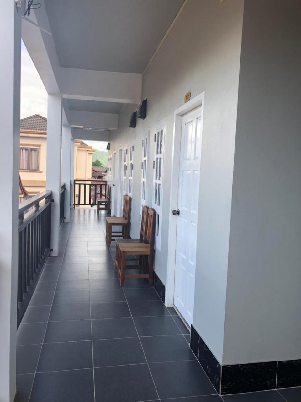 Jasmine Vangvieng Hotel Vang Vieng Exteriér fotografie